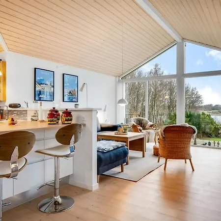 Nico - 70m To The Inlet By Interhome 度假居